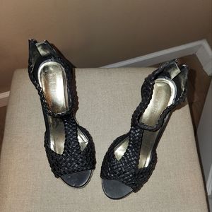 Nine West Black Wedge Sandels Size 9